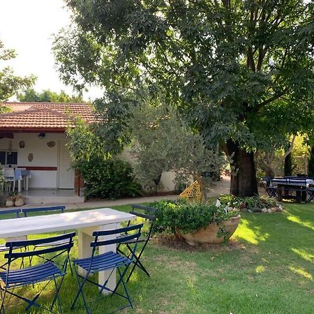 Orhan Havaya Sheʼar Yashuv Buitenkant foto